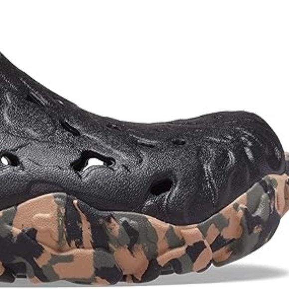 Crocs Unisex-Adult All-Terrain Atlas Clogs. NWT.  Men size 11